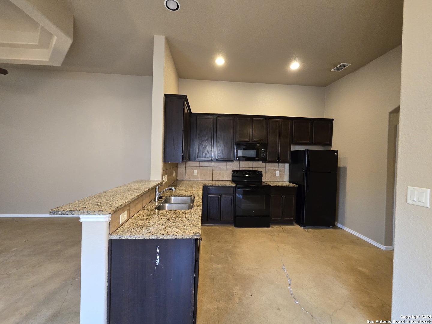 1084 Carolyn Cove New Braunfels TX 78130