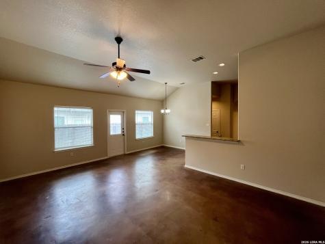 185 Joanne Cove New Braunfels TX 78130