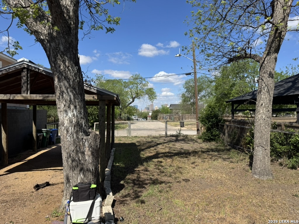 511 N Monumental San Antonio TX 78202