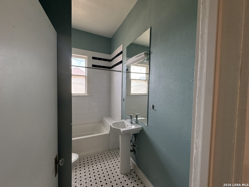 511 N Monumental San Antonio TX 78202