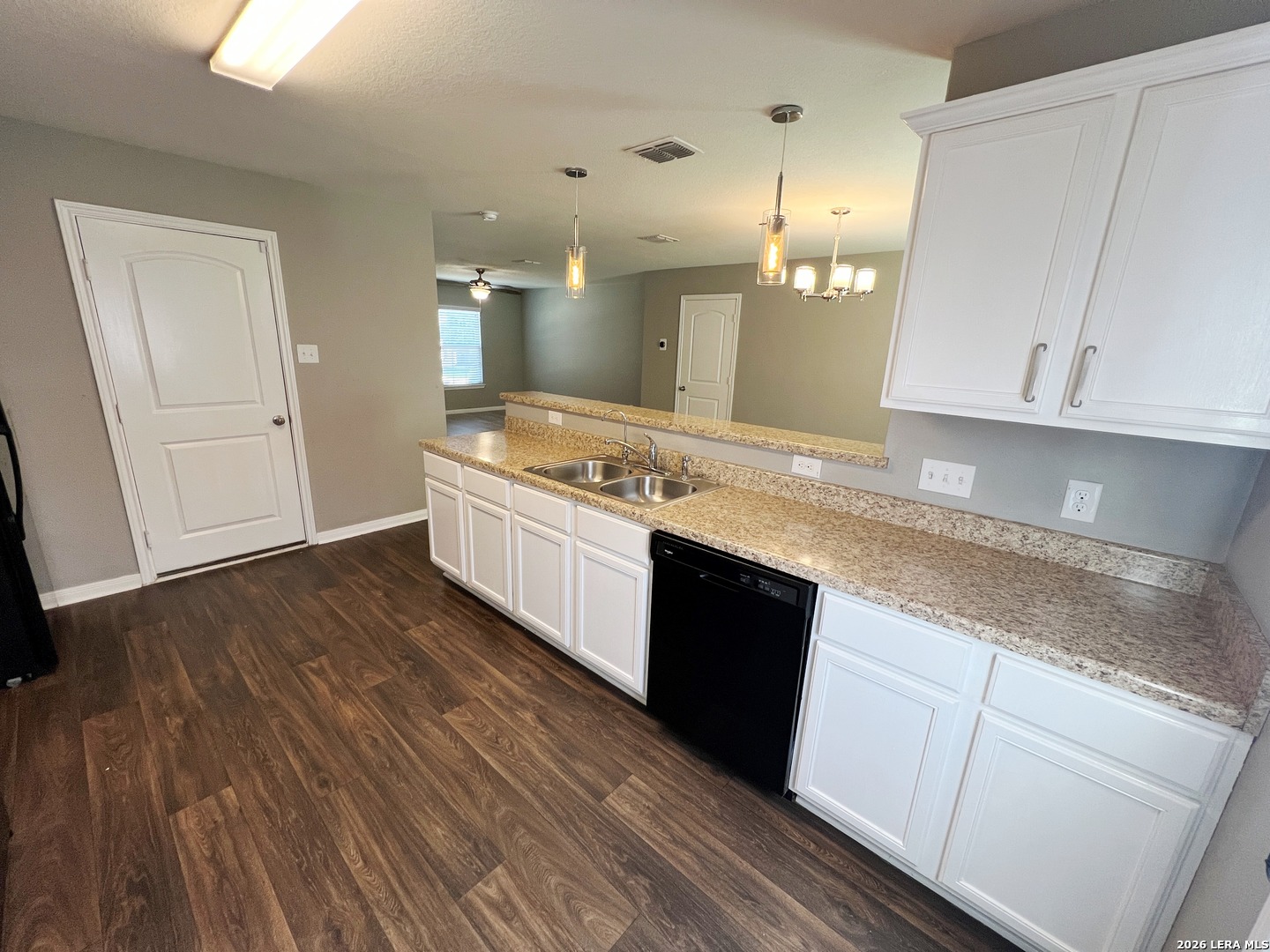 6747 Sabinal San Antonio TX 78252