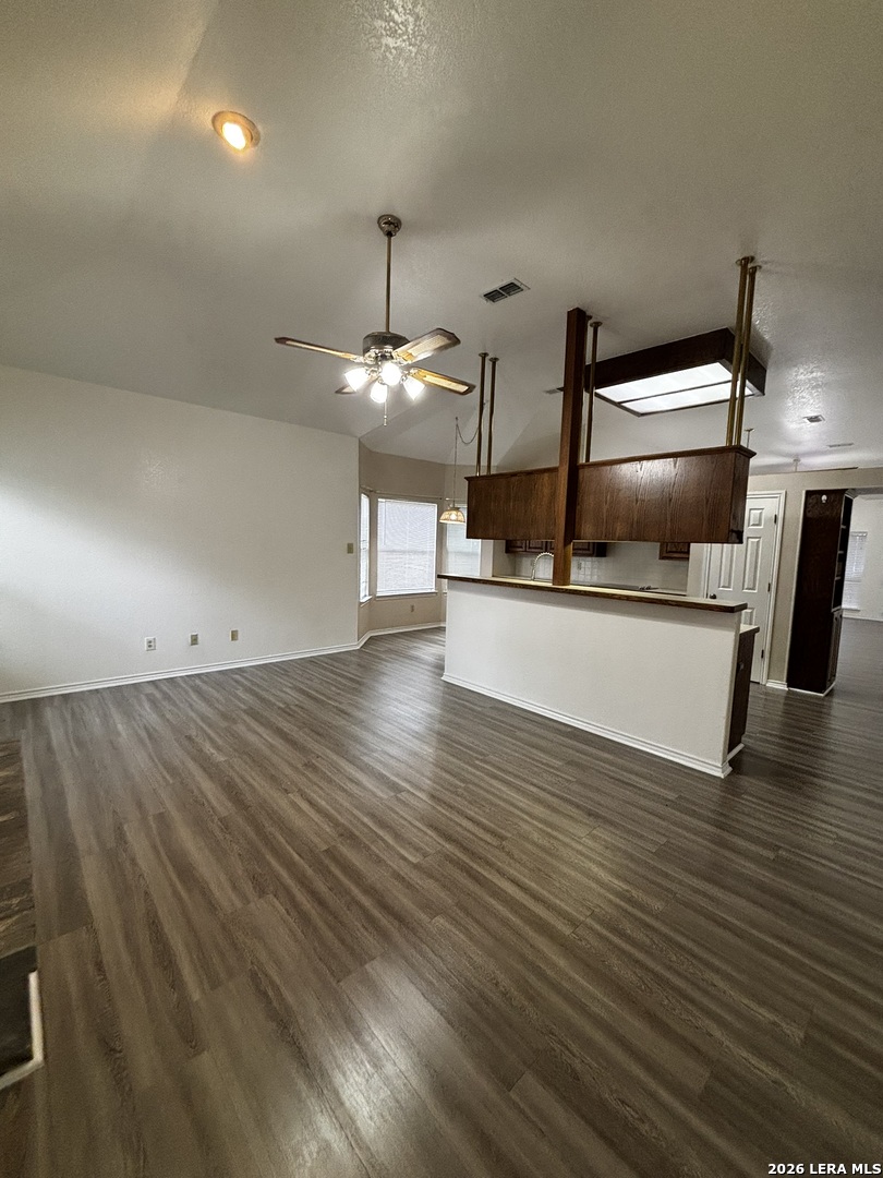 13410 Alcanfor Universal City TX 78148