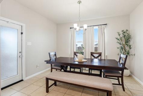 12118 Stratsburg San Antonio TX 78252