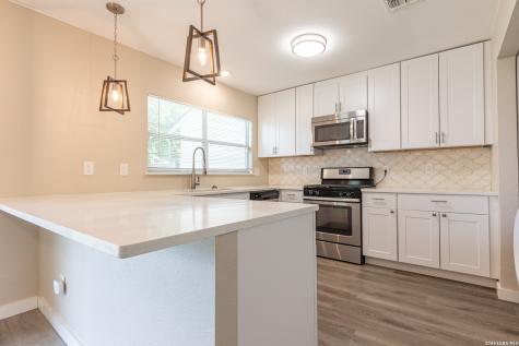 1366 Bayou Drive San Antonio TX 78245