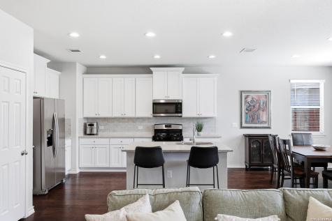 5602 Chestnut Crossing San Antonio TX 78266