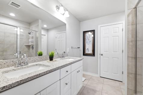5602 Chestnut Crossing San Antonio TX 78266