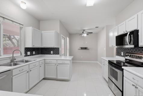 1823 Rebeccas San Antonio TX 78251