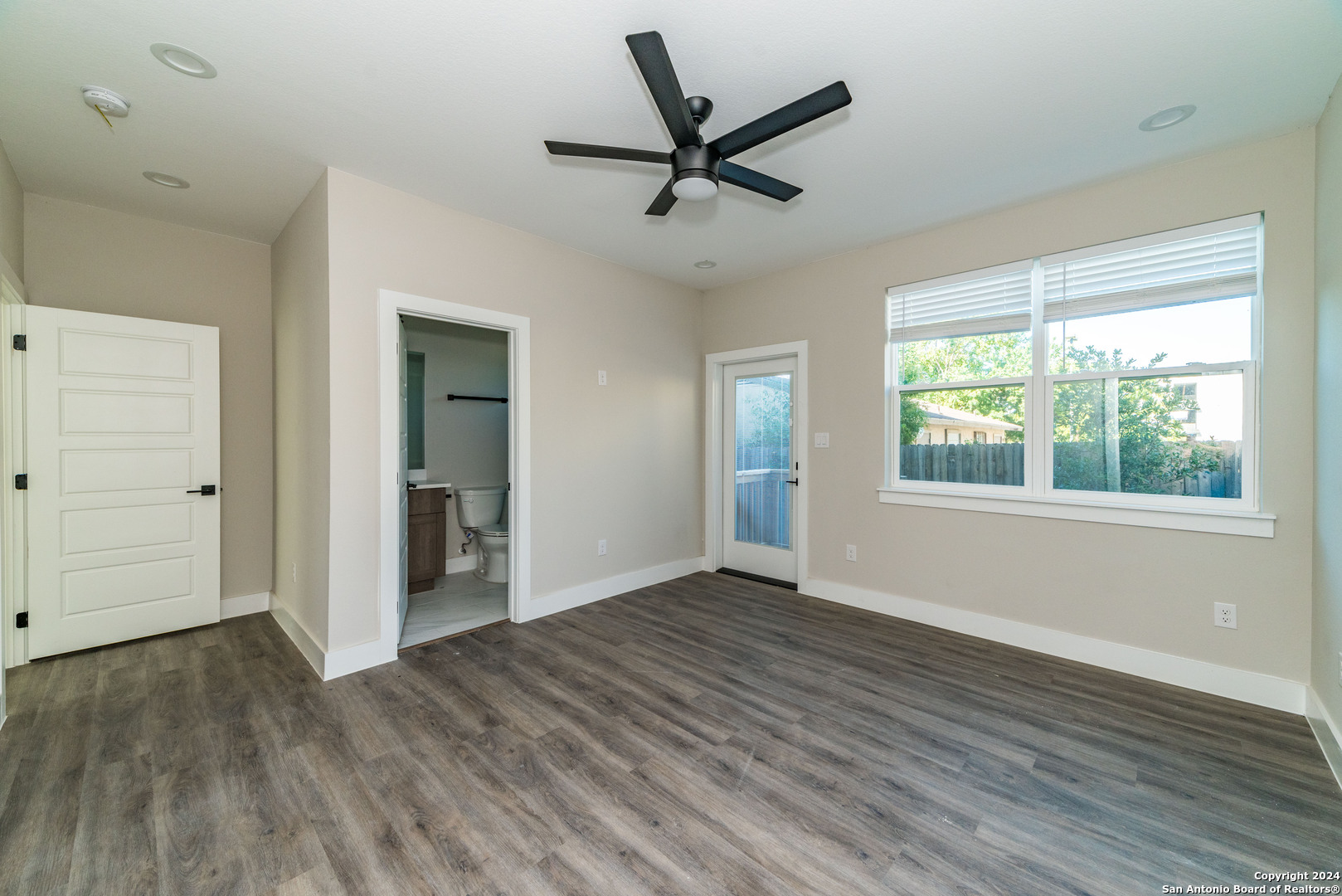 1618 W Lawndale Drive San Antonio TX 78209