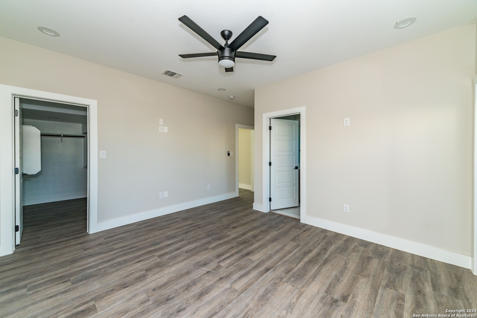 1618 W Lawndale Drive San Antonio TX 78209