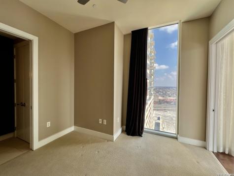 610 E Market San Antonio TX 78205
