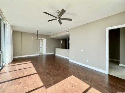 610 E Market San Antonio TX 78205
