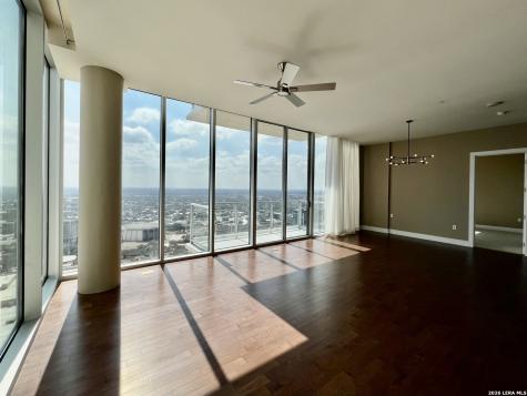 610 E Market San Antonio TX 78205