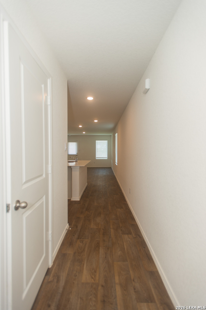 12533 Spoor Valley Converse TX 78109
