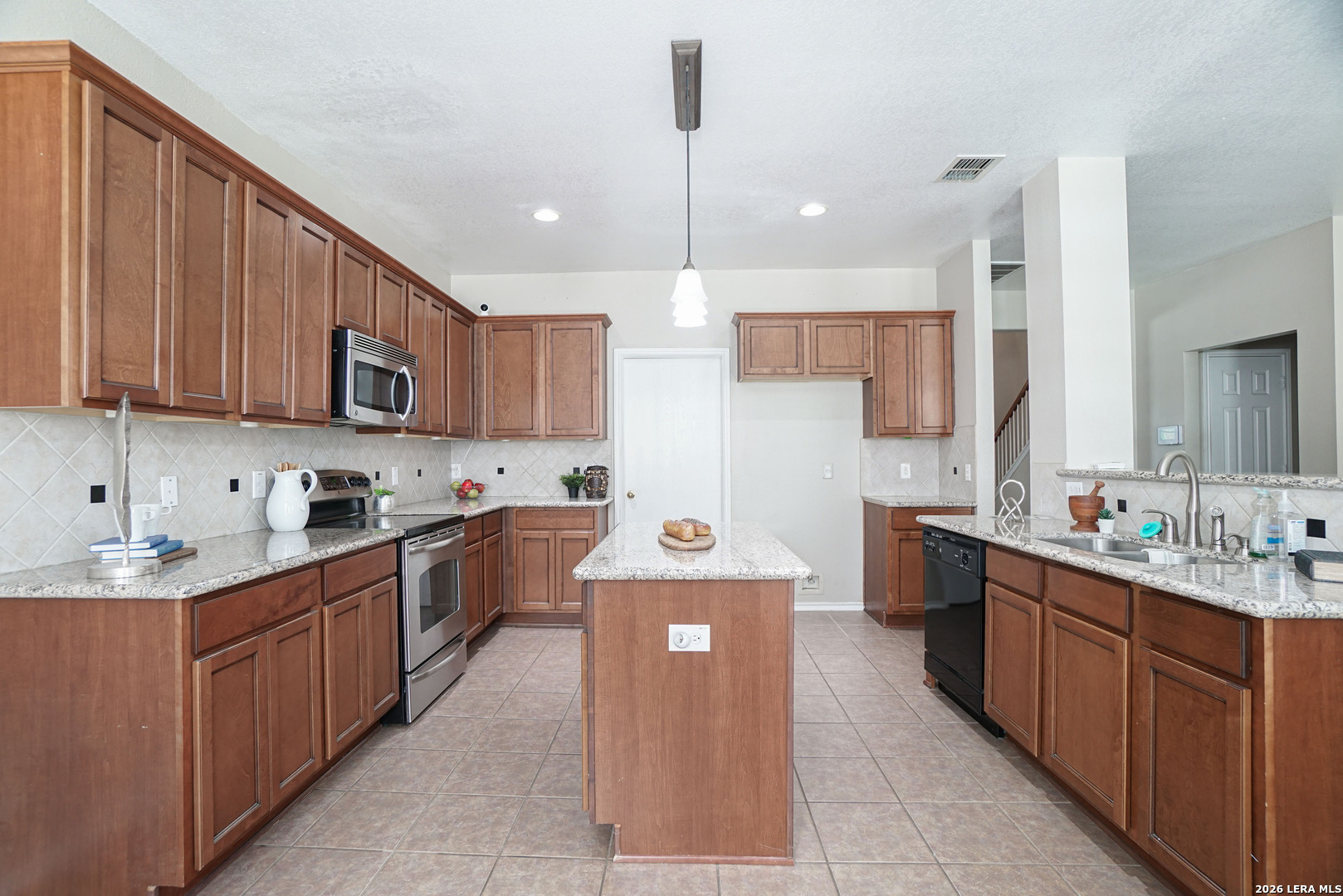 14004 Roslin Forest Live Oak TX 78233