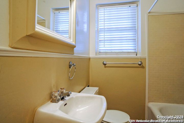 415 Alamo Heights Alamo Heights TX 78209