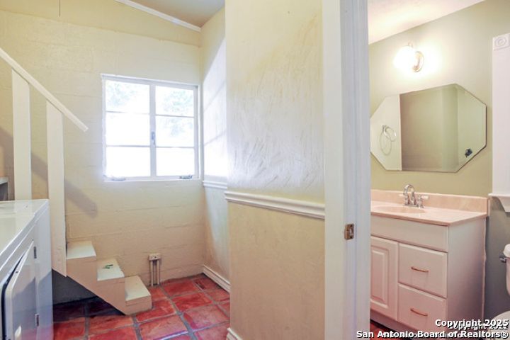 415 Alamo Heights Alamo Heights TX 78209