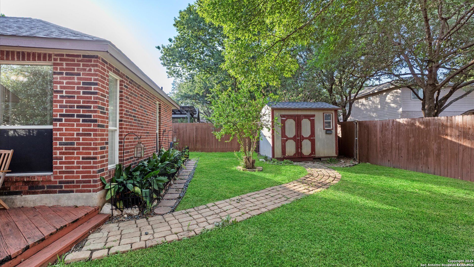 2812 Berry Patch Schertz TX 78154