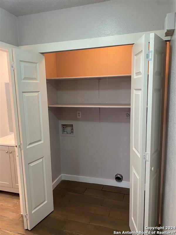 2547 Corian Glen San Antonio TX 78219