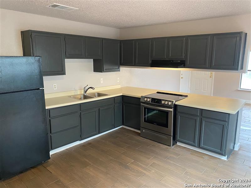 2547 Corian Glen San Antonio TX 78219