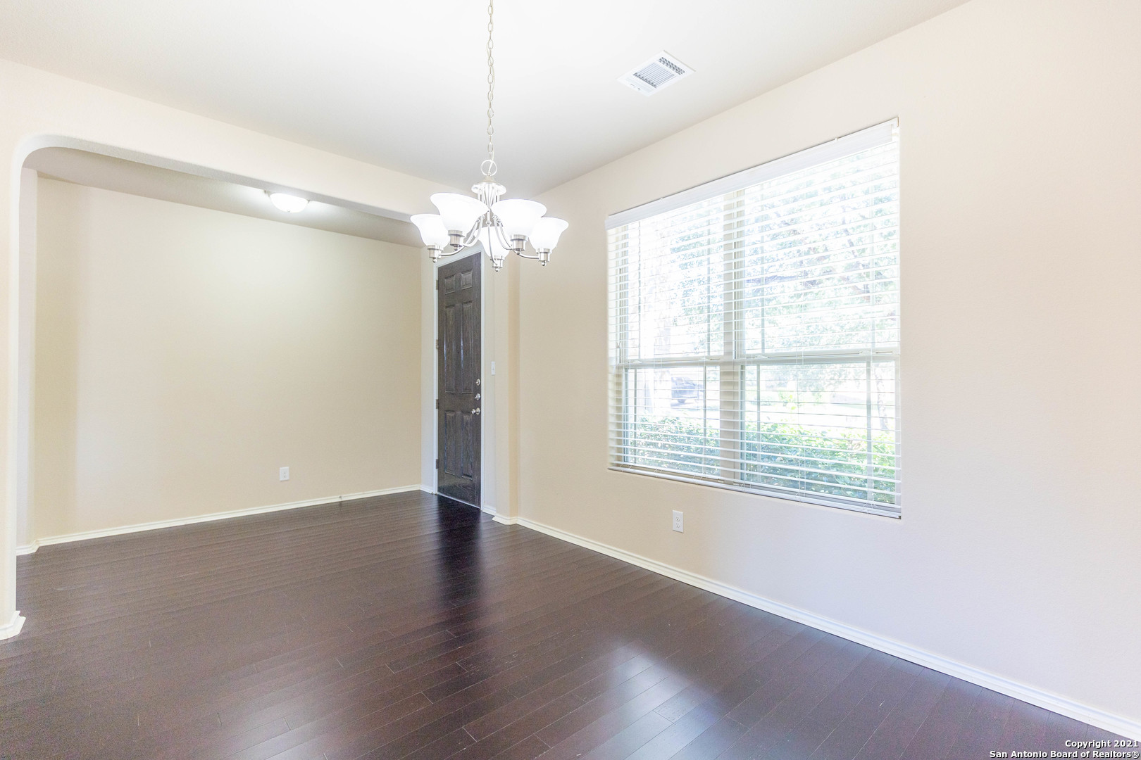 3742 Ox-eye Daisy San Antonio TX 78261