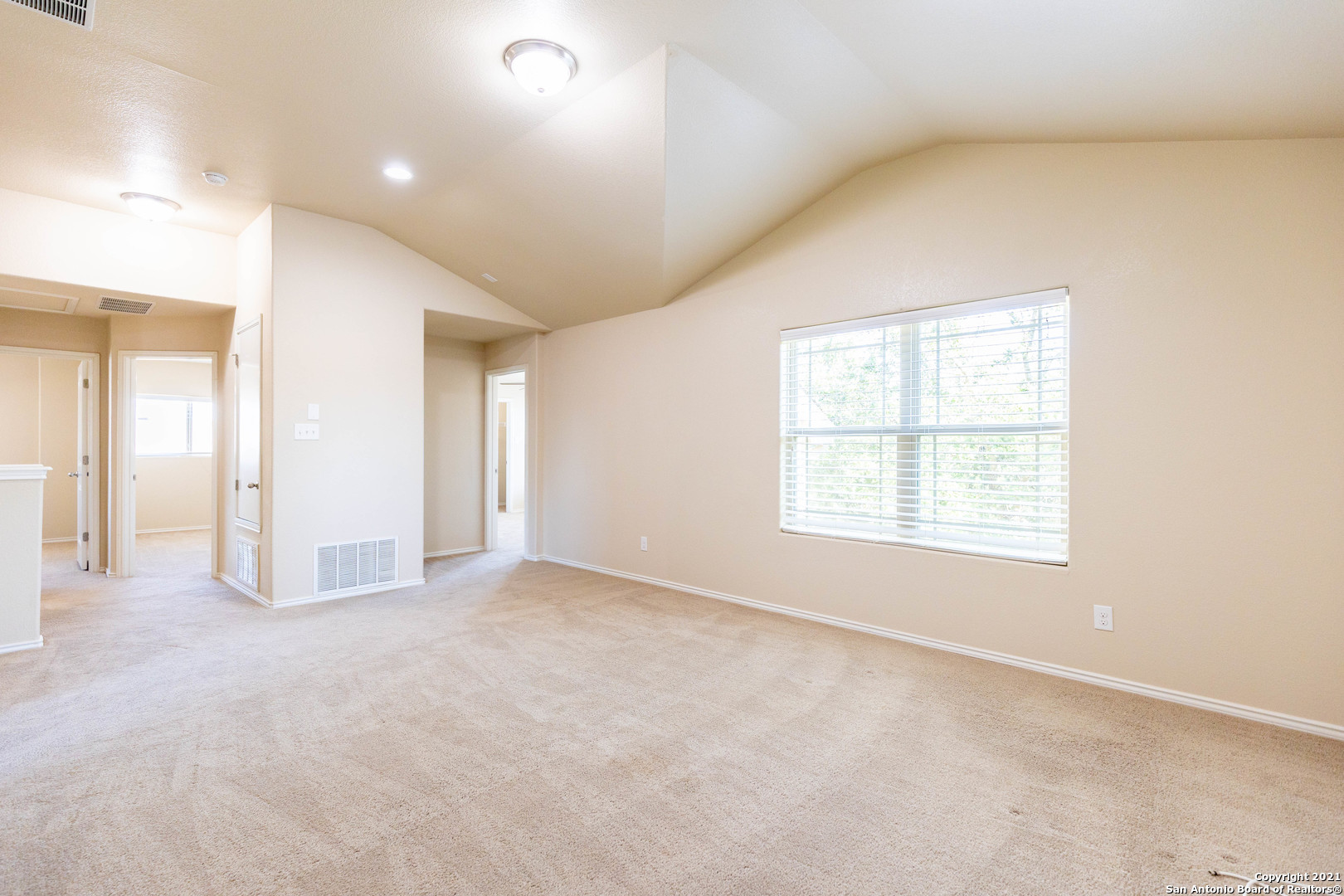 3742 Ox-eye Daisy San Antonio TX 78261