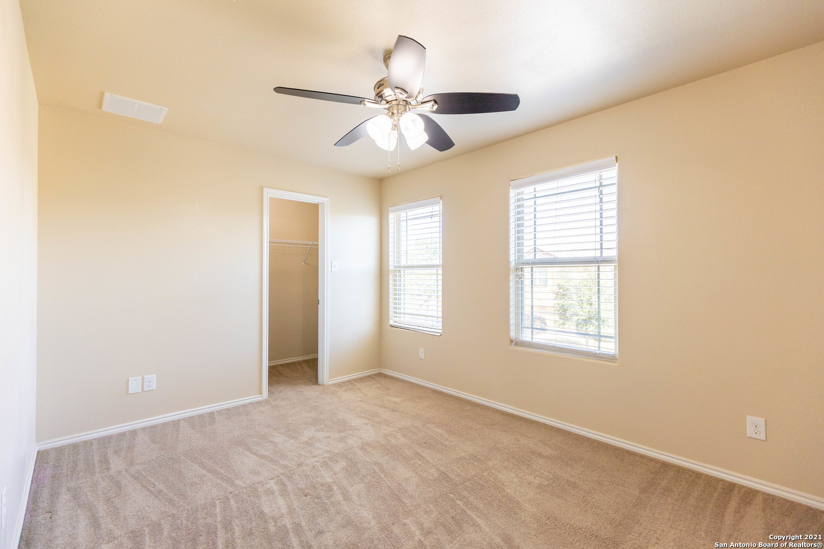 3742 Ox-eye Daisy San Antonio TX 78261