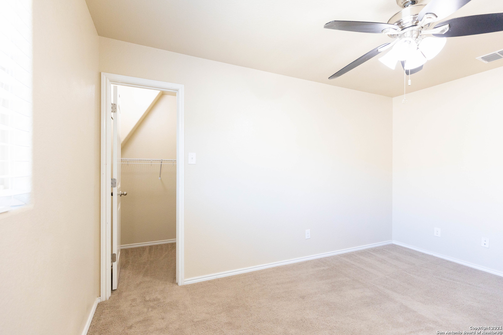 3742 Ox-eye Daisy San Antonio TX 78261