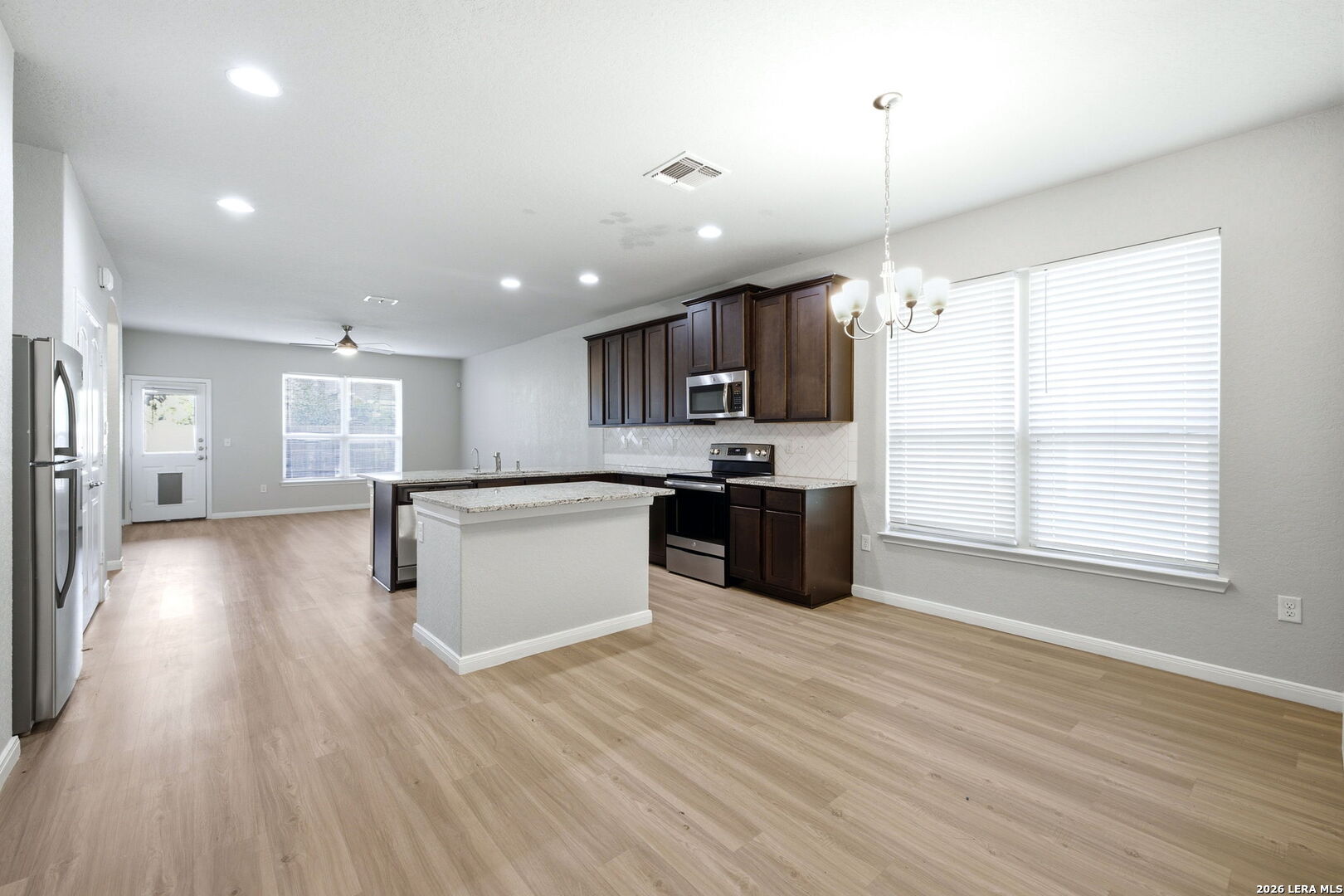 5950 Larkspur Valley San Antonio TX 78218