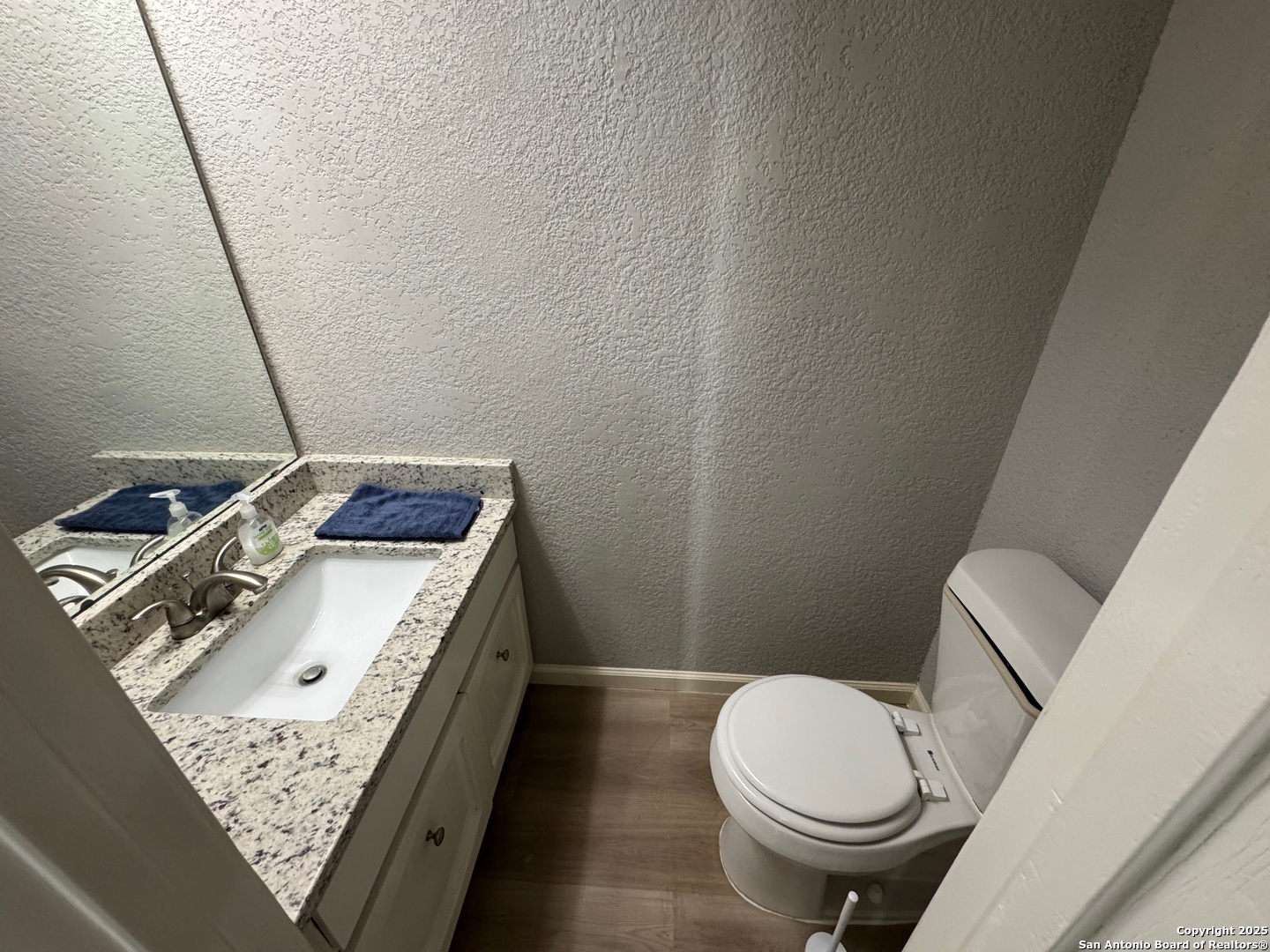 2811 Woodbury Drive San Antonio TX 78217