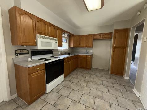 4519 Creekmoor Drive San Antonio TX 78220
