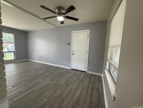 4519 Creekmoor Drive San Antonio TX 78220