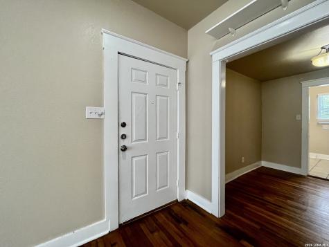 1539 W Woodlawn Avenue San Antonio TX 78201