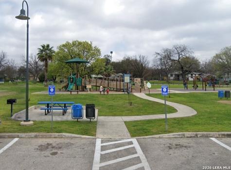 1539 W Woodlawn Avenue San Antonio TX 78201