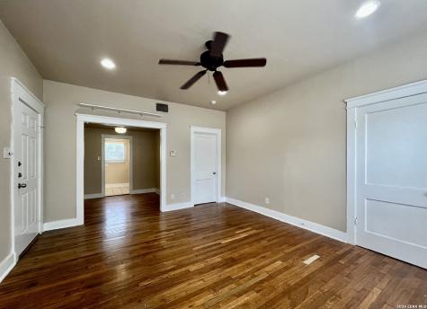 1539 W Woodlawn Avenue San Antonio TX 78201