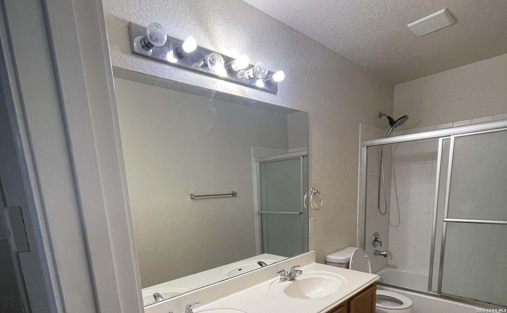 1202 Murray Winn Windcrest TX 78239