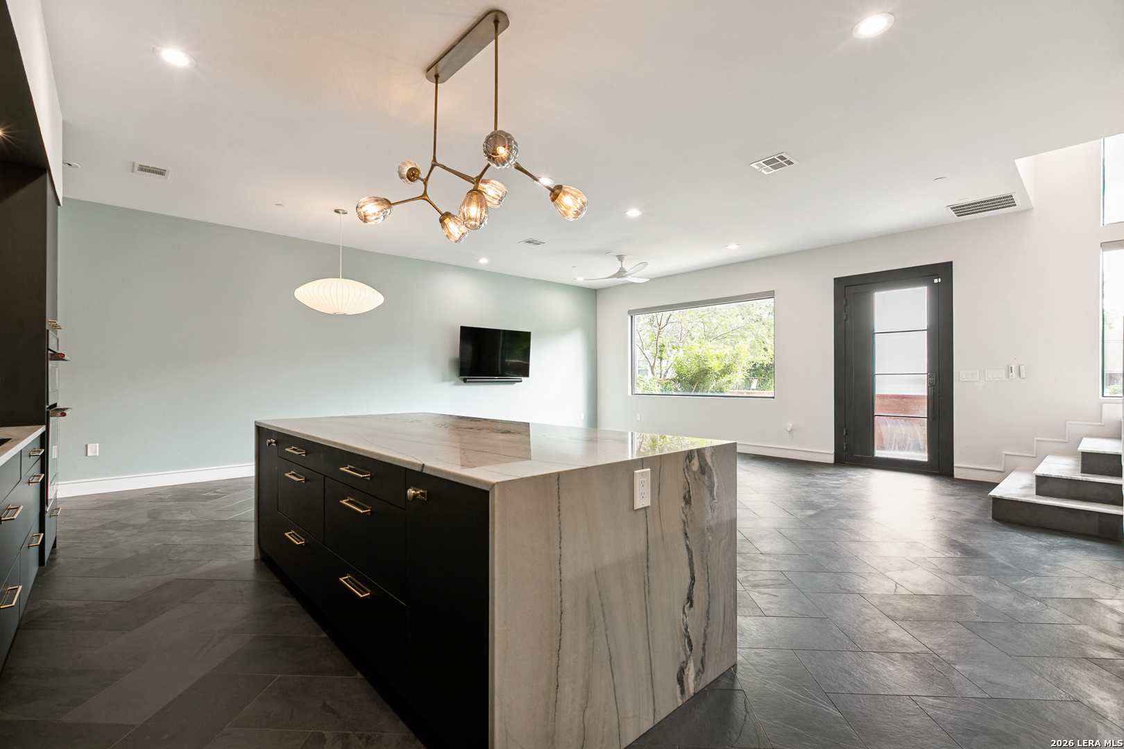 310 Clay San Antonio TX 78204