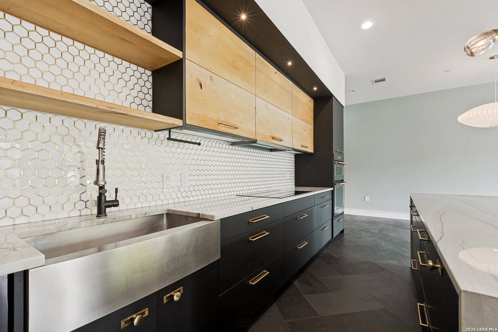 310 Clay San Antonio TX 78204