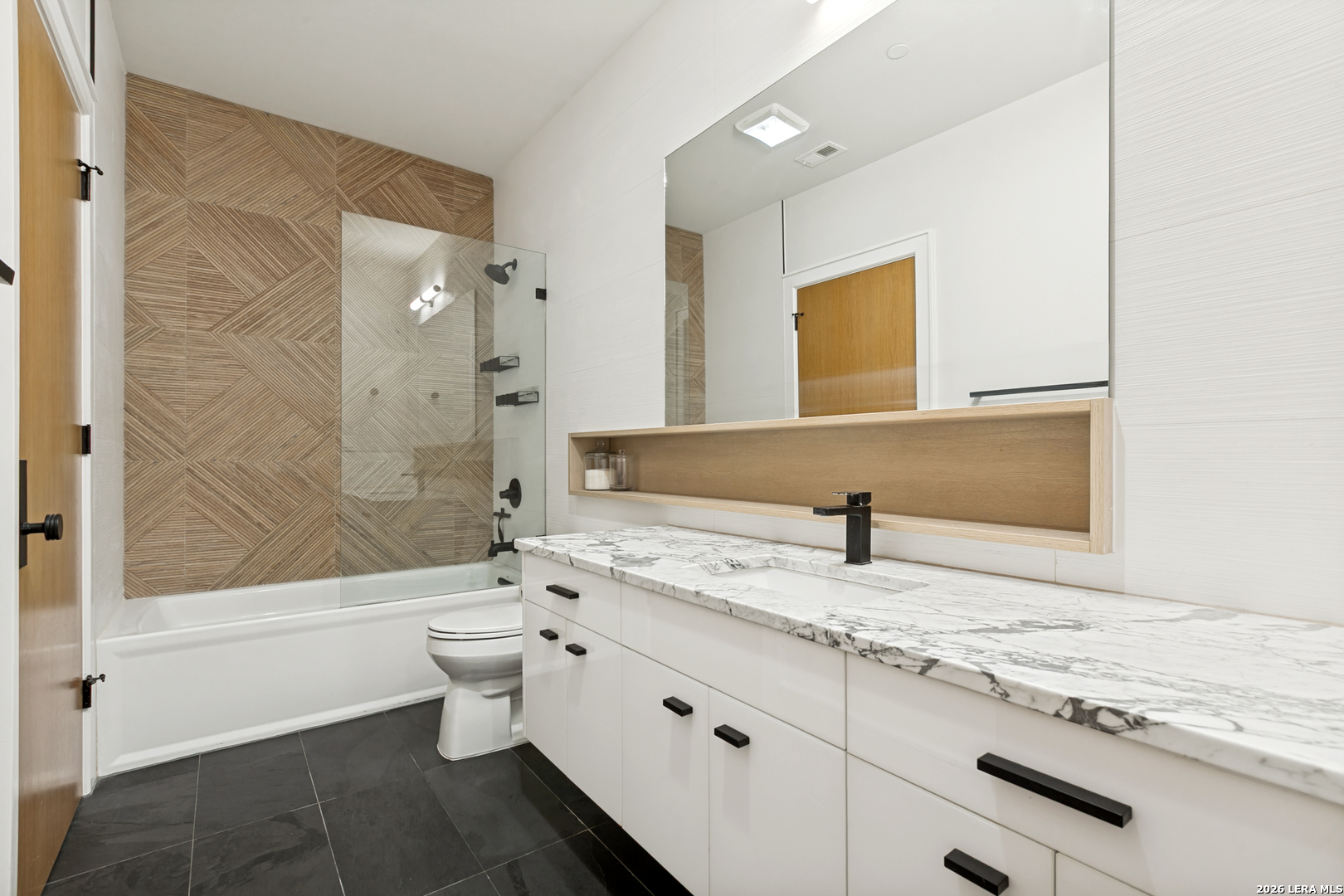 310 Clay San Antonio TX 78204