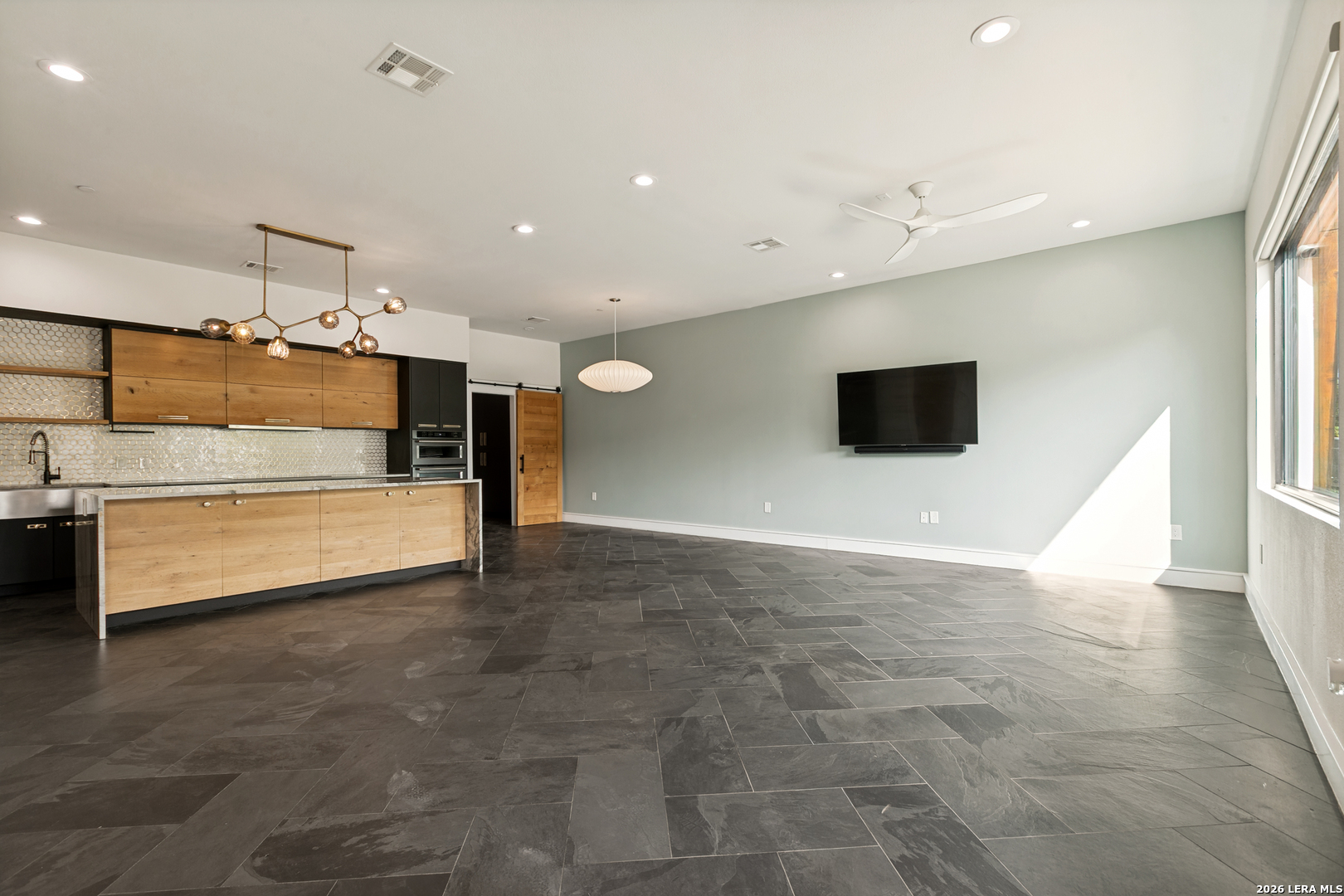 310 Clay San Antonio TX 78204