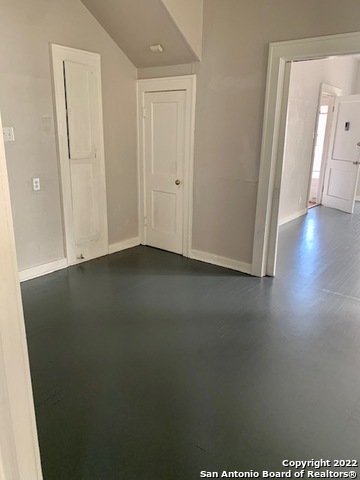 1140 W Ashby Place San Antonio TX 78201