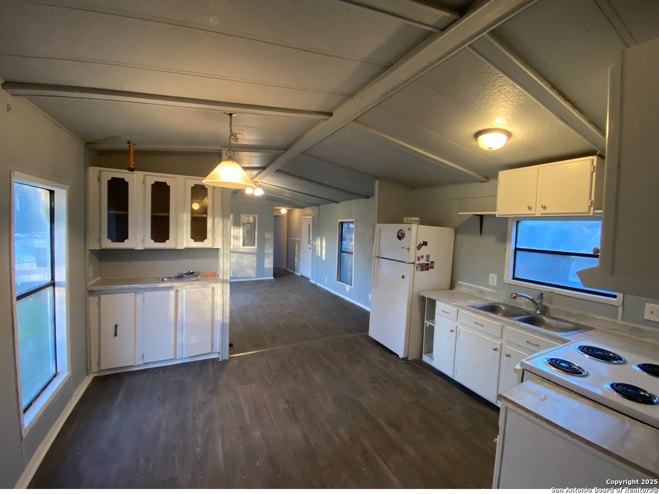 1311 W Hein Road San Antonio TX 78220