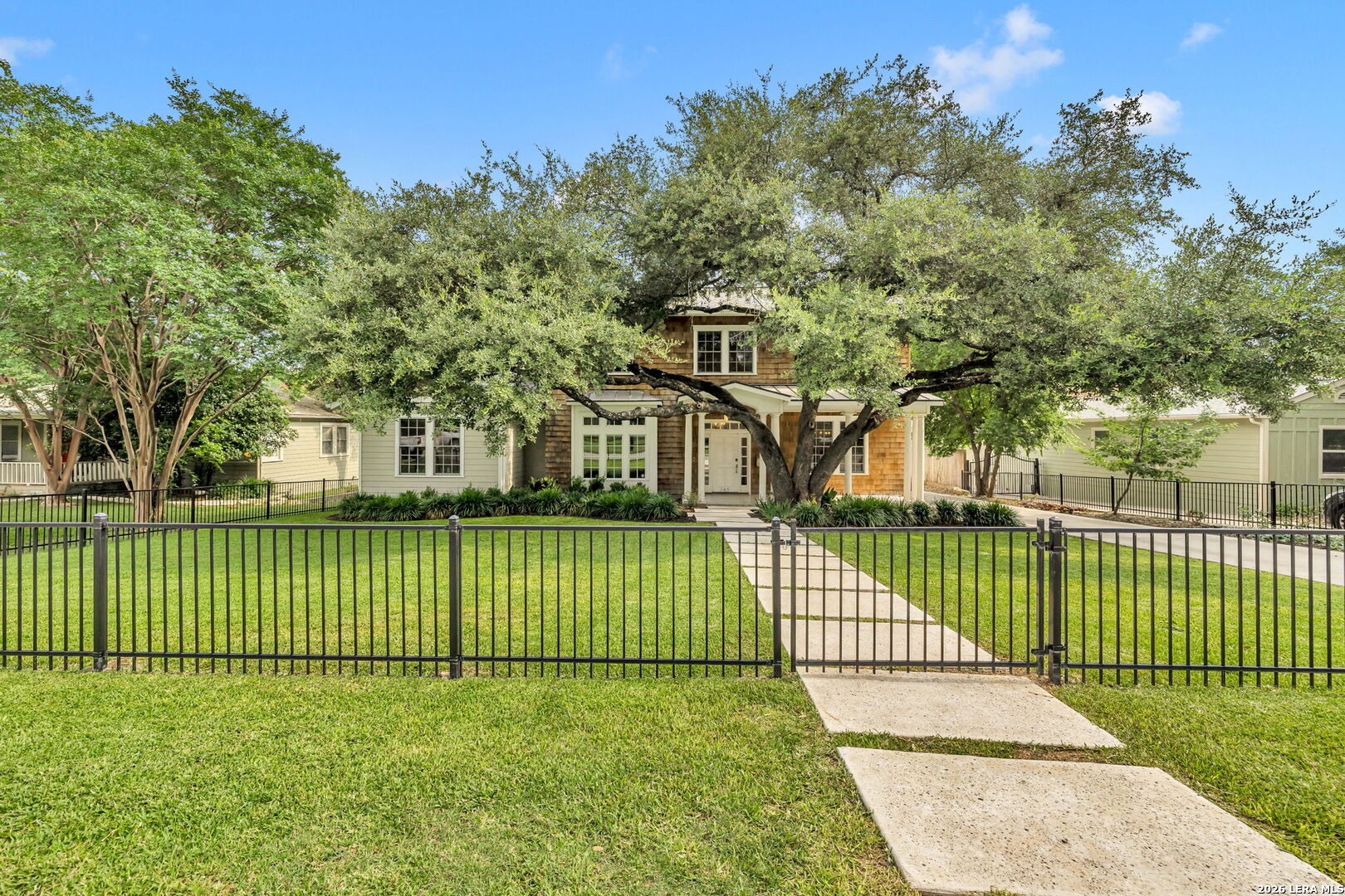 345 Garraty Road Terrell Hills TX 78209