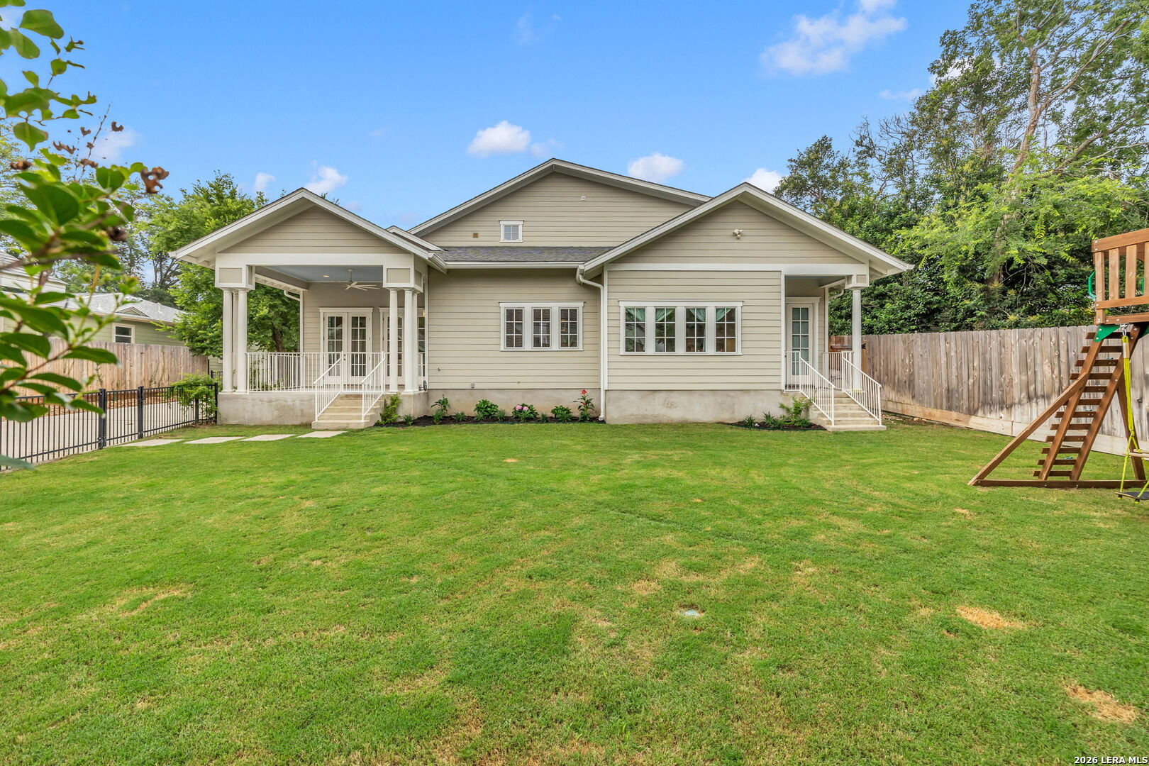 345 Garraty Road Terrell Hills TX 78209