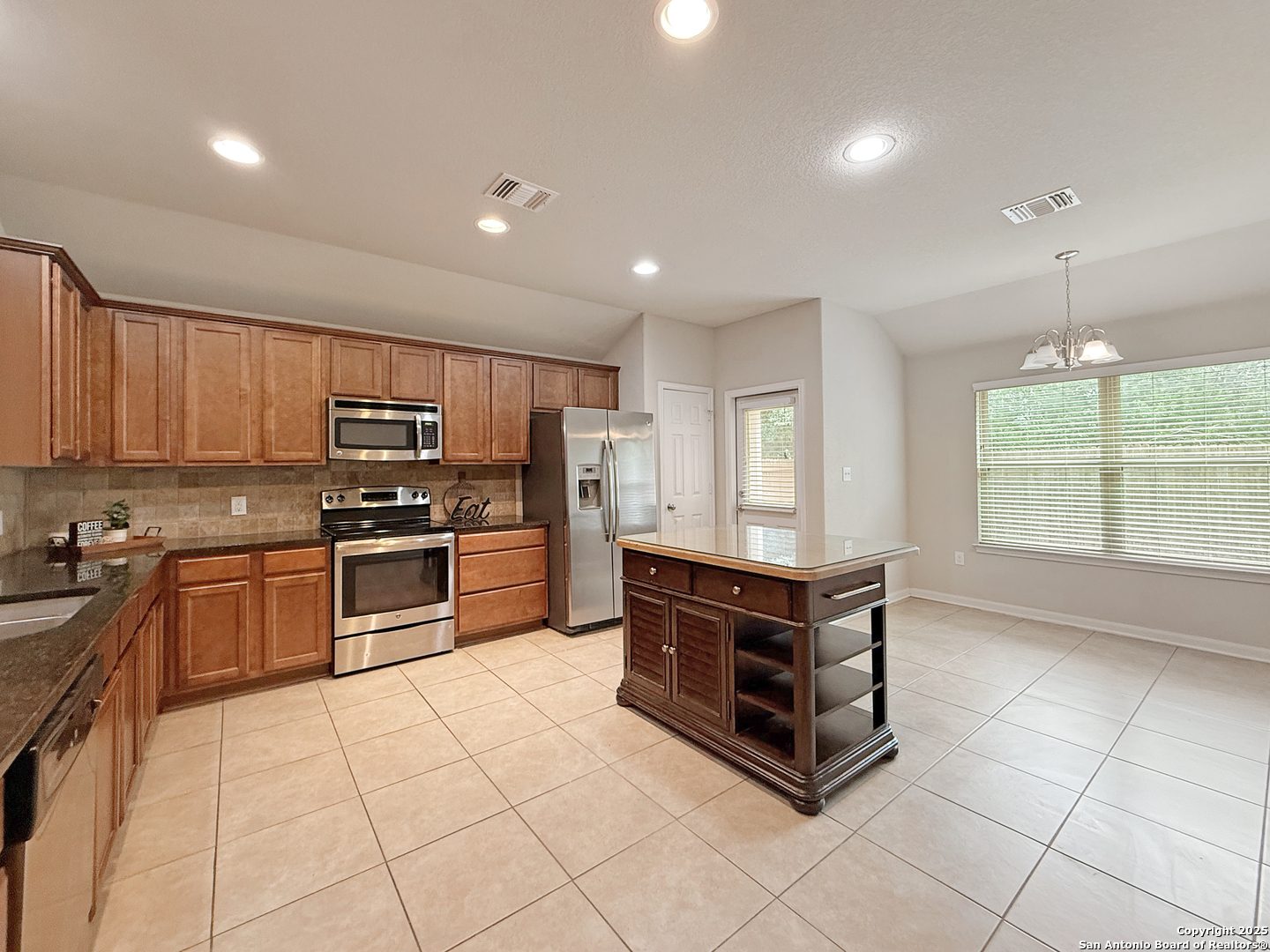 4096 Cherry Tree Schertz TX 78108