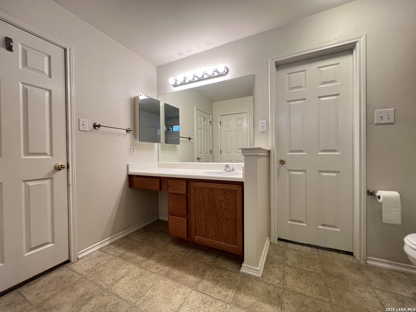 1535 Hawkwolf Creek San Antonio TX 78245