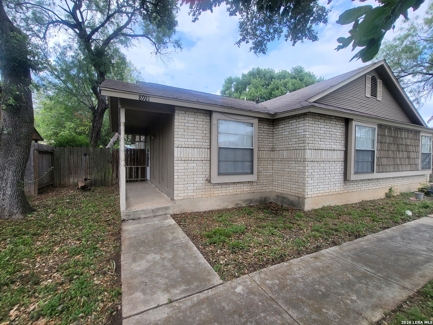8921 Fall River Drive San Antonio TX 78250
