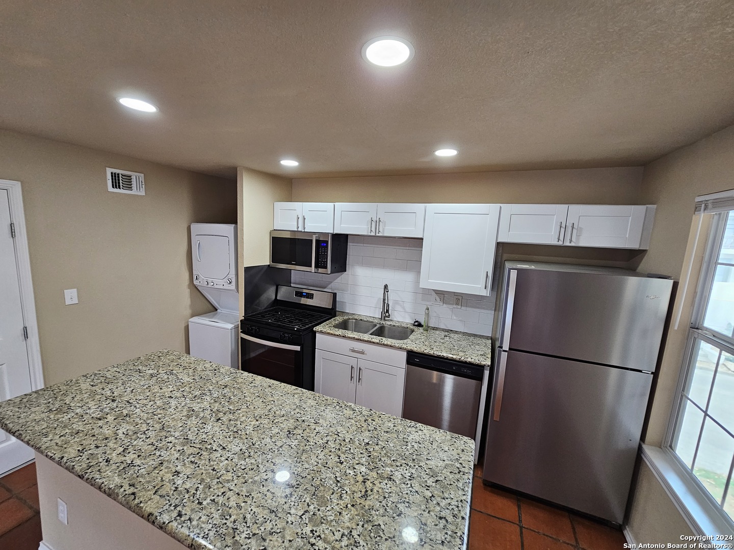 1305 E Mulberry Avenue San Antonio TX 78209