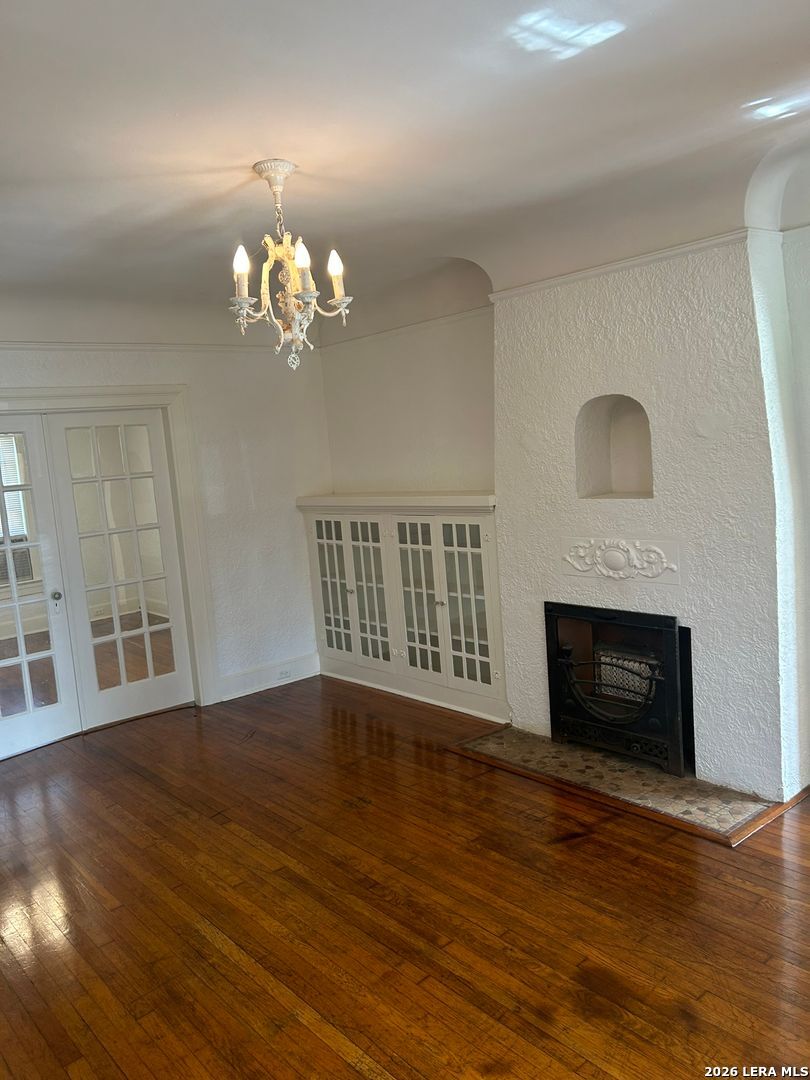 1037 W Magnolia Avenue San Antonio TX 78201