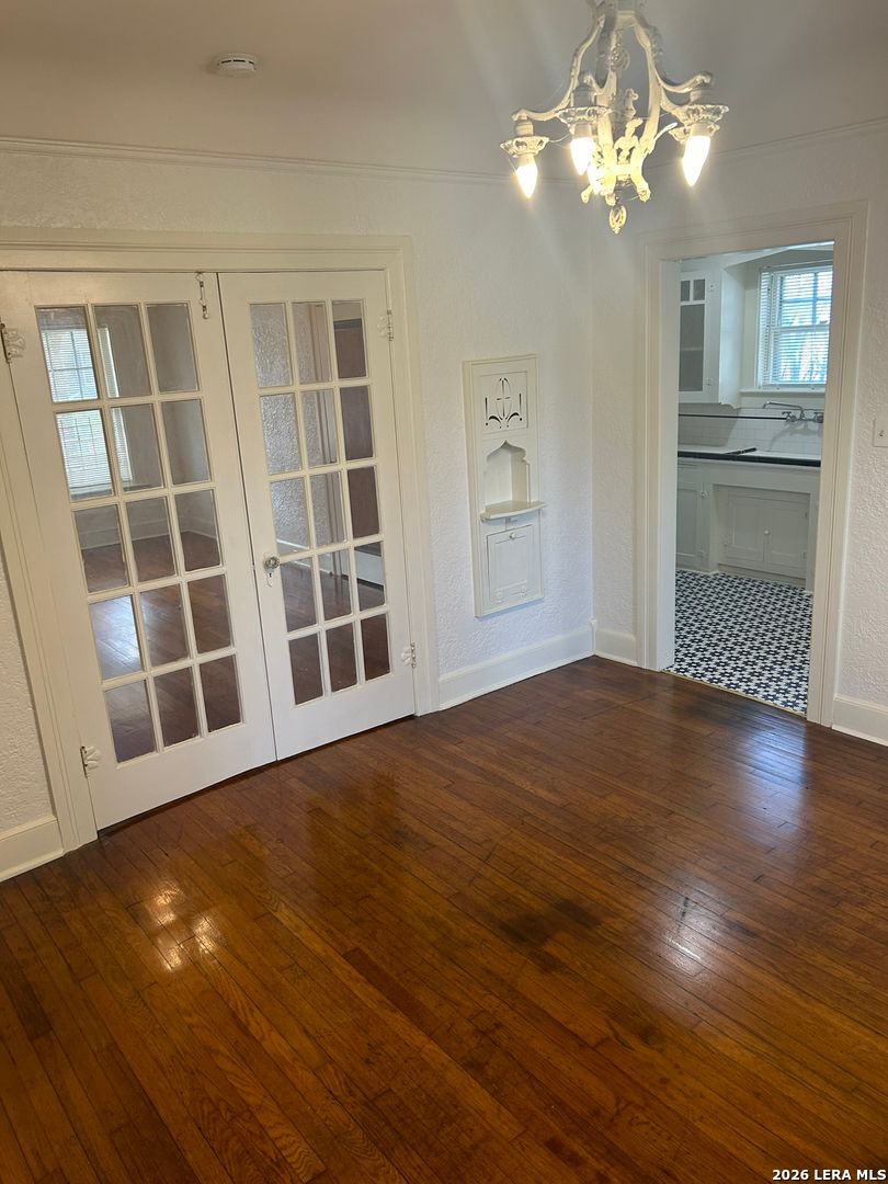 1037 W Magnolia Avenue San Antonio TX 78201