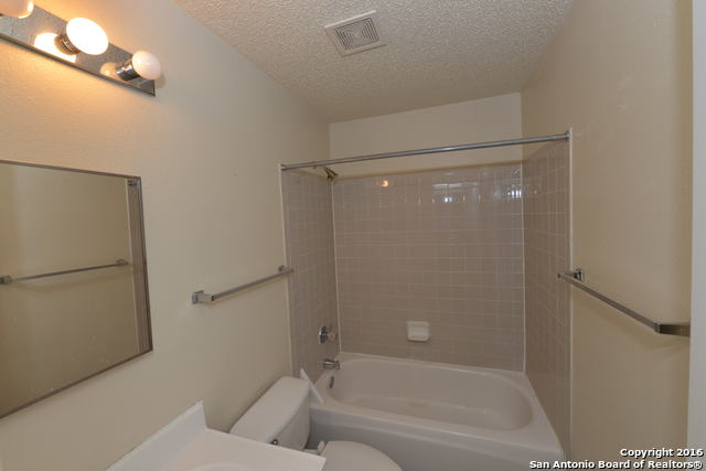 4914 Port Kenton San Antonio TX 78240